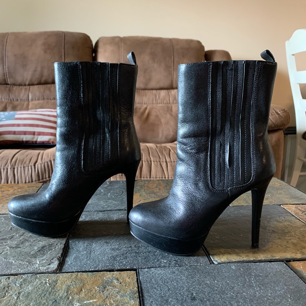 Gianni Bini leather stiletto booties